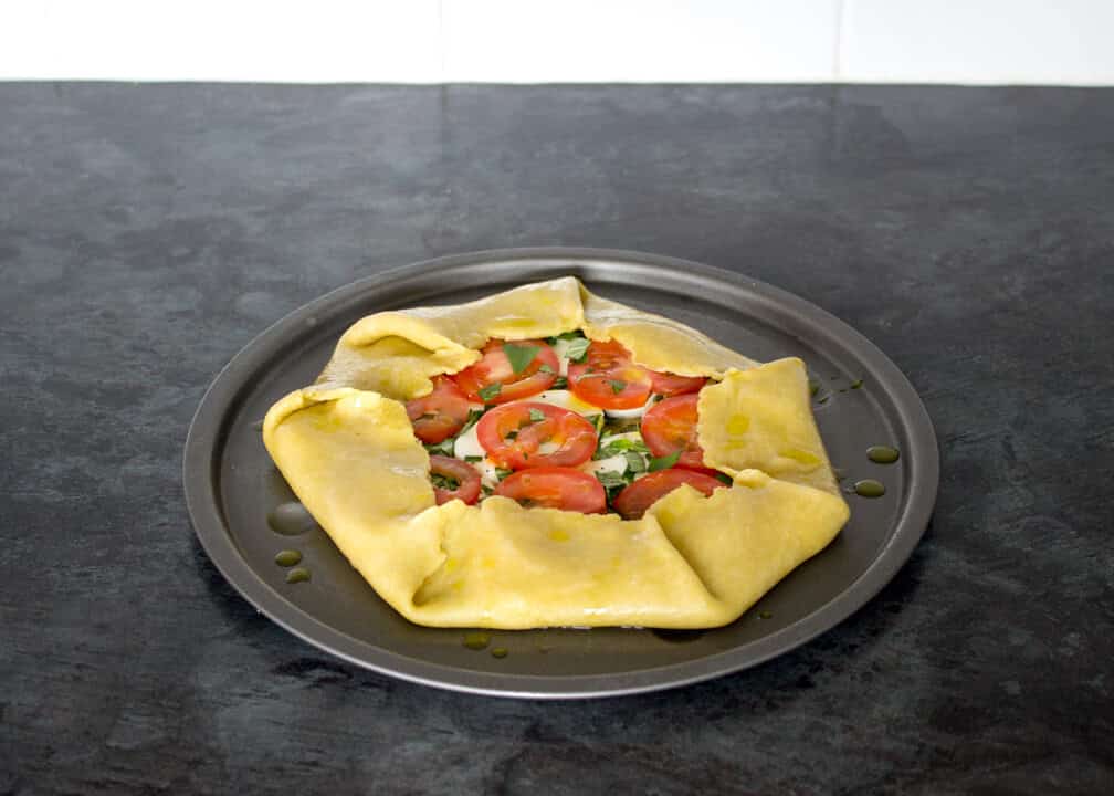 Galette | Tomato & Mozzarella | Tasty | Pastry | Pizza | Easy