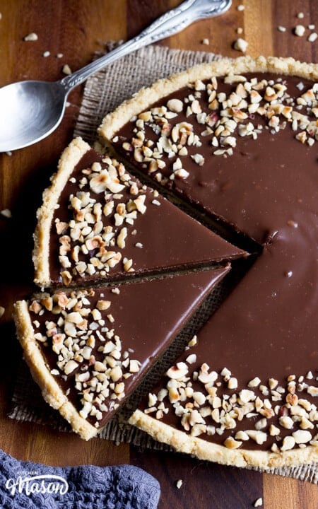 Easy No Bake Nutella Tart | Easy Dessert Recipes | No Bake Tart Recipes