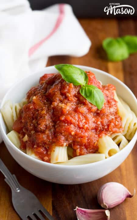 Easy Tomato Pasta Sauce Recipe | Easy Roast Garlic Recipe | Pasta Sauce Recipes